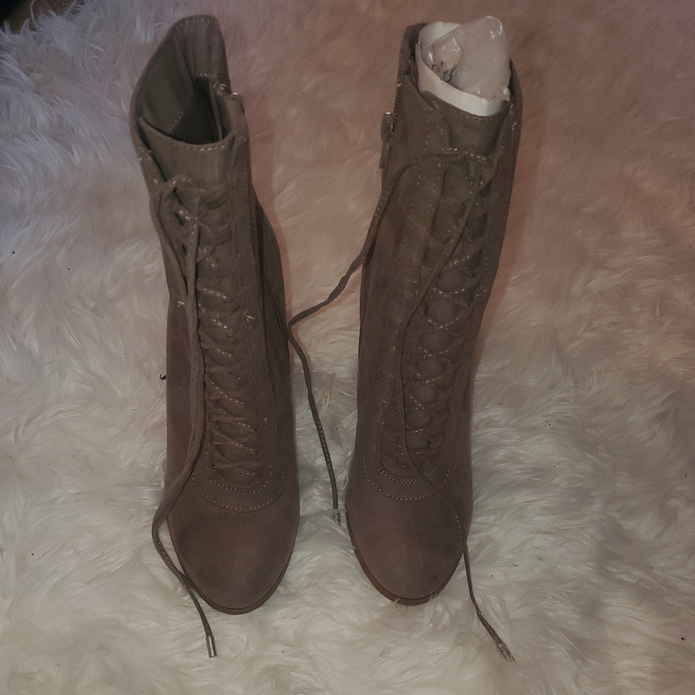 Women's boots